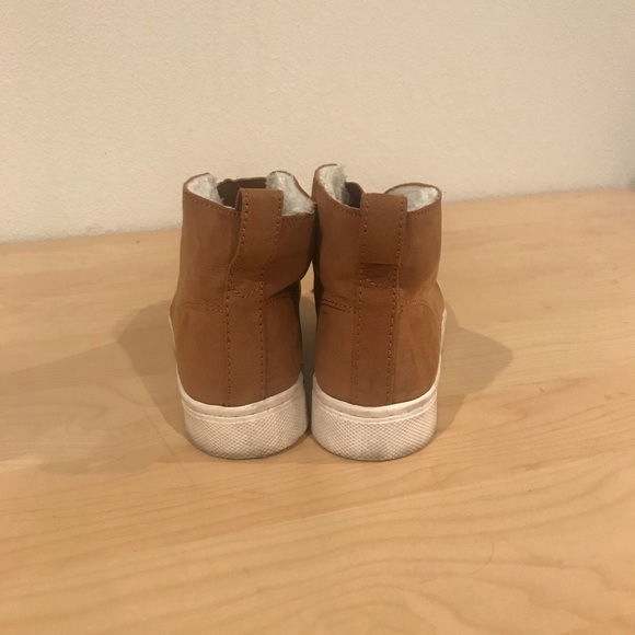 Slip on boots - Picture 3 of 3